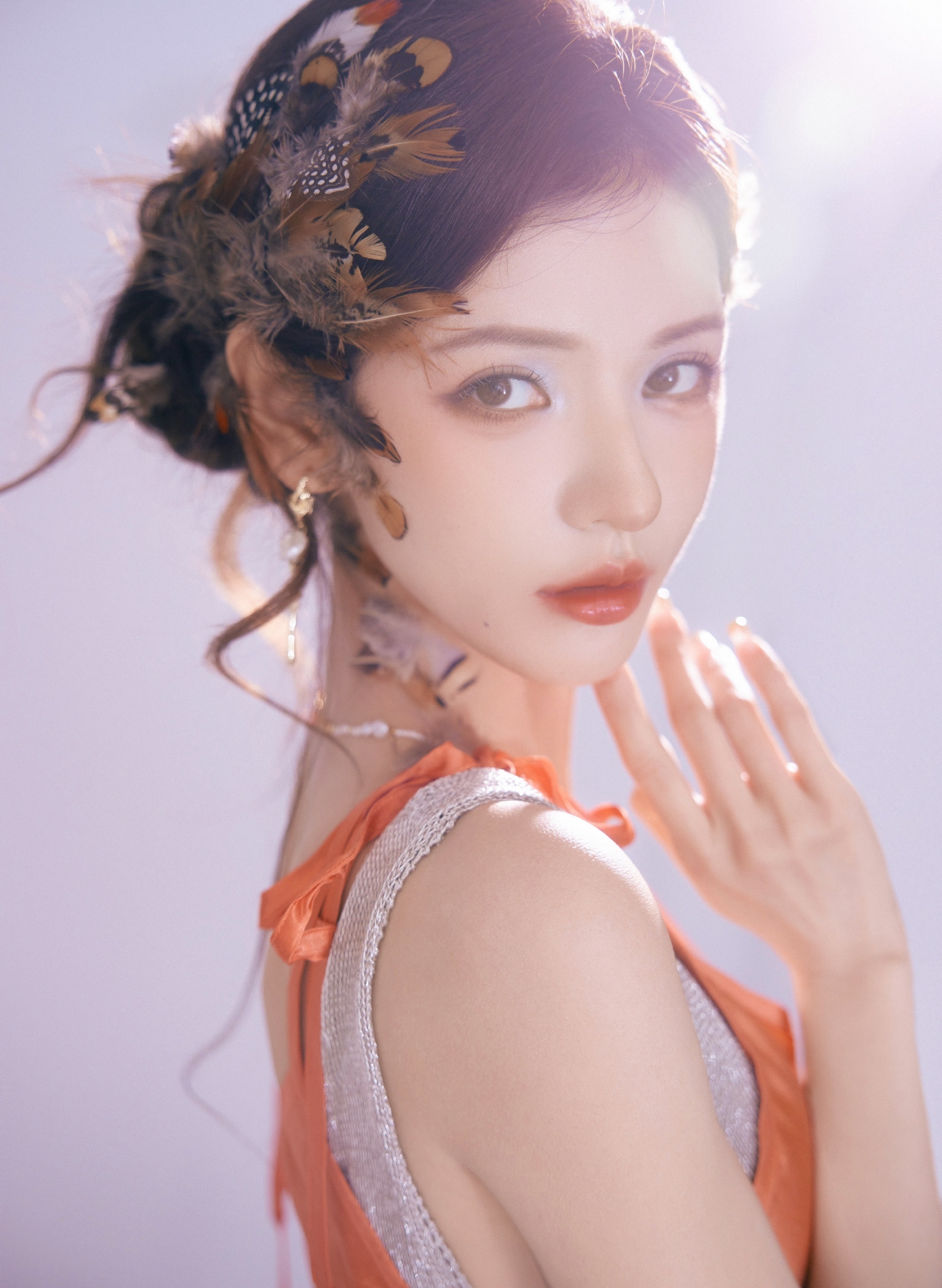 张予曦精致裙装，真是柔美的女人。张予曦