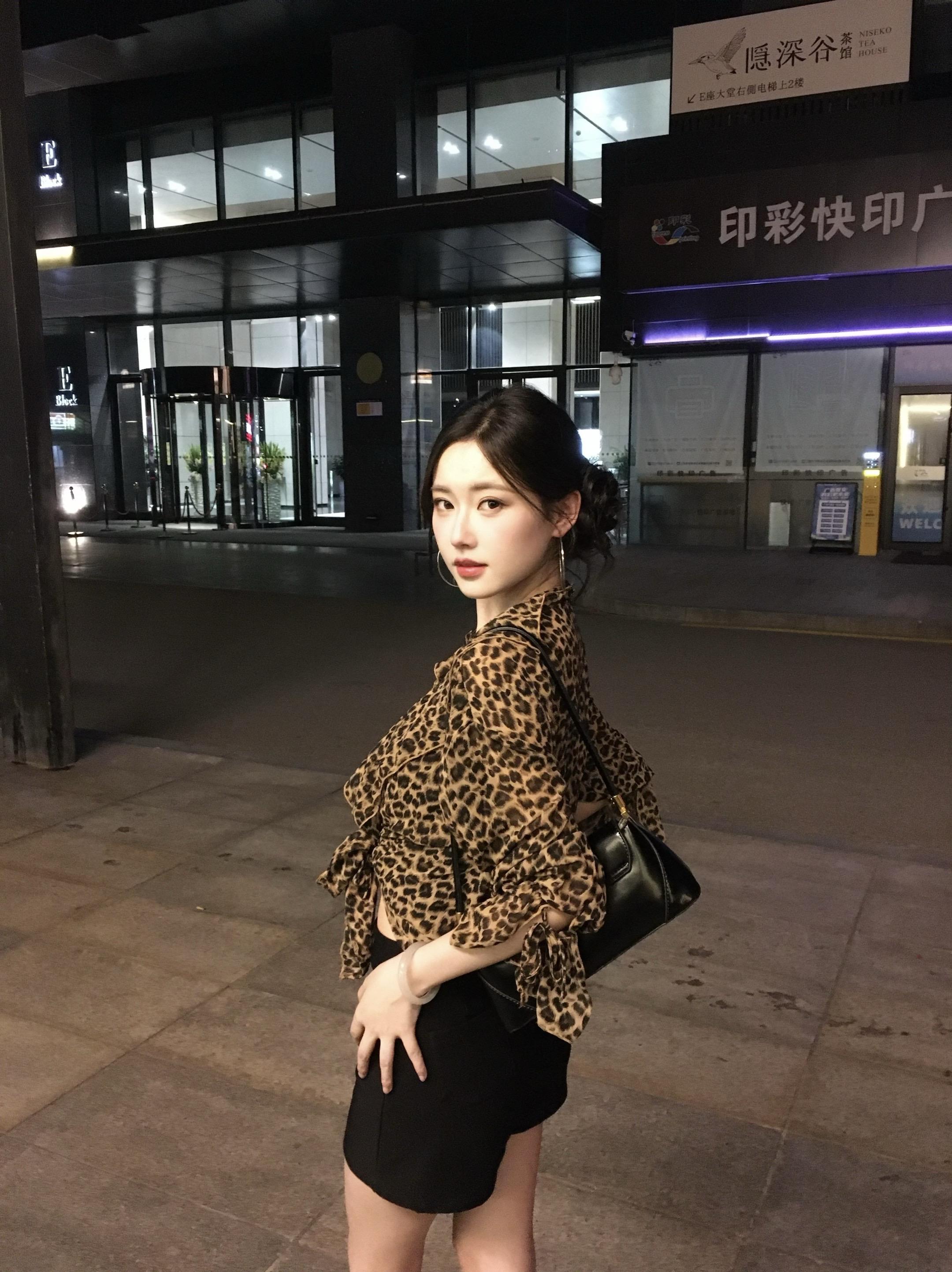 谁情感漠视了 想理的人我能不理吗