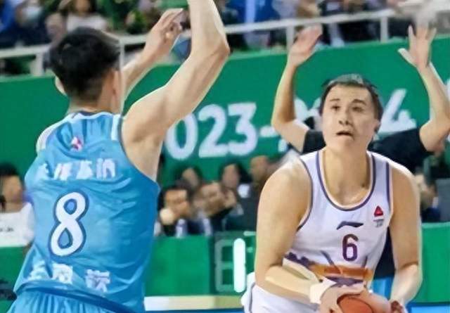 2分绝杀！残阵新疆82:80险胜青岛拿下开门红