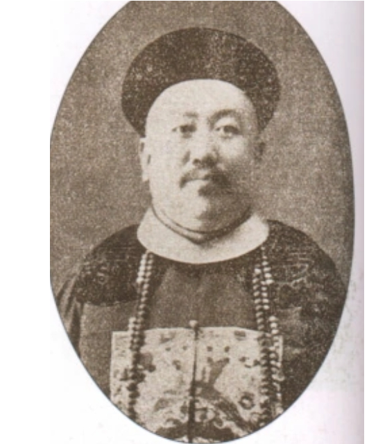 1911年11月4日，革命党敢死队攻入浙江巡抚衙门，抓获蒙古镶蓝旗出身的巡抚增韫