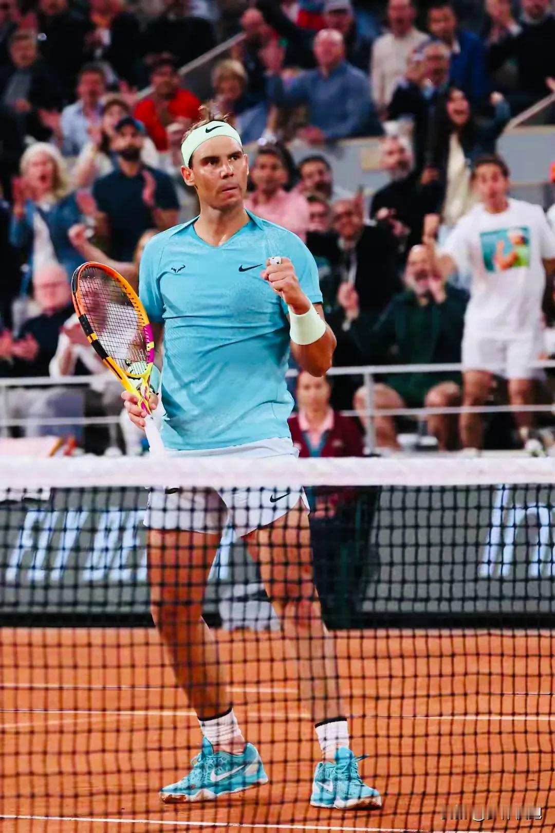 纳达尔职业生涯第一次法网一轮游，作为14届赛会冠军，伤愈复出不久的他以3-6/6