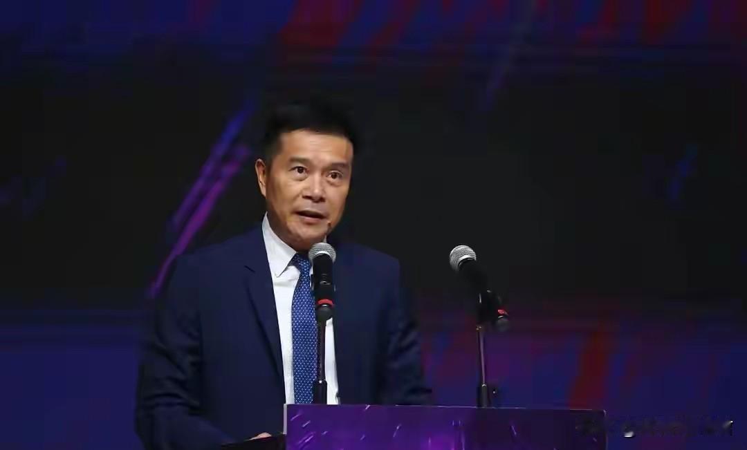 陈海涛加大投入！
近期，广东男篮除了宣布杜锋担任总教练，朱芳雨成为球队荣誉顾问外