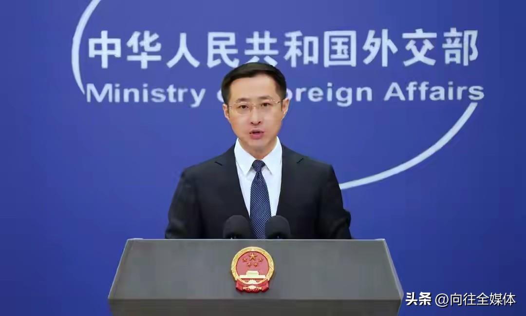 美国跳出来替巴拿马撑腰！中方三句话硬气回怼，大快人心
 
3月27日，外交部记者