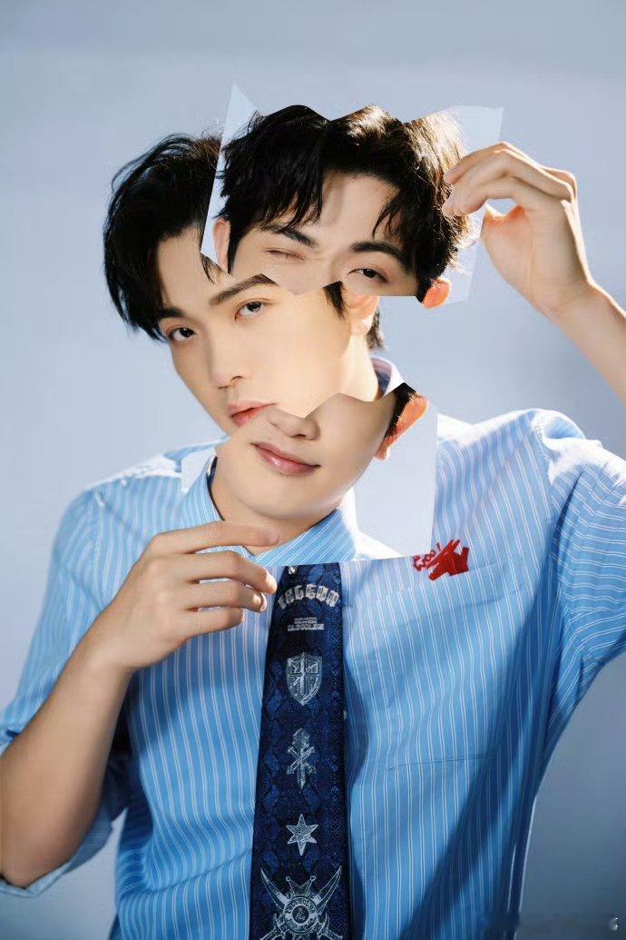 被颜人中照片吵到眼睛了 大喇叭怼脸超有冲击力，迷糊睡姿自带反差萌，隔空互动笑点拉