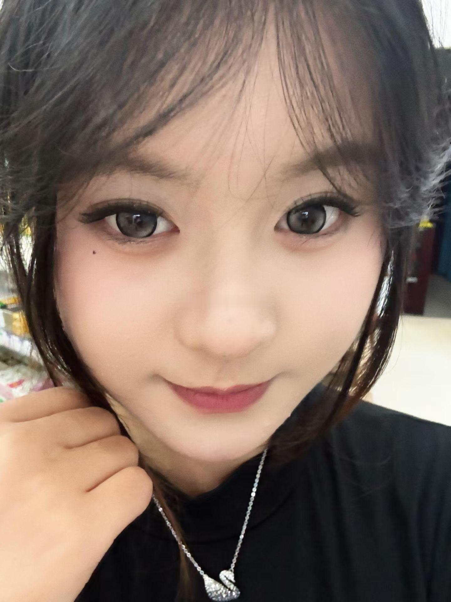 性别：女籍贯：云南目前所在地：昆明年龄：25身高：162体重：51kg工作：教培