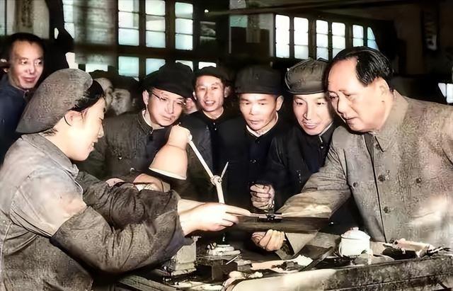 1952年，毛主席视察河南时遇到失联20年的爱将，激动问：你去哪了

毕占云生在