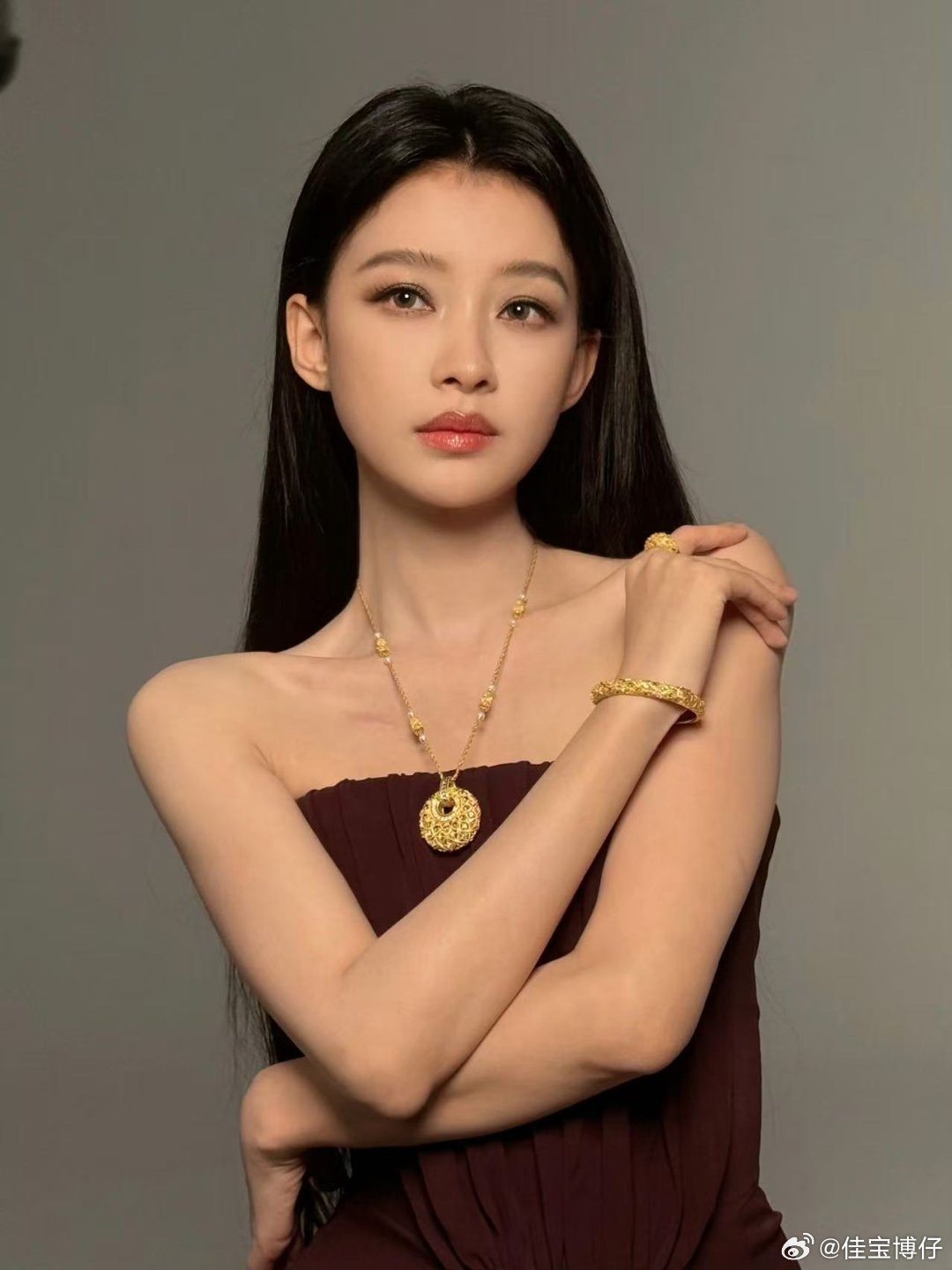 感觉孙怡穿麻袋都好看孙怡A起来了孙怡穿裤装走红毯孙怡美貌最佳赏味期