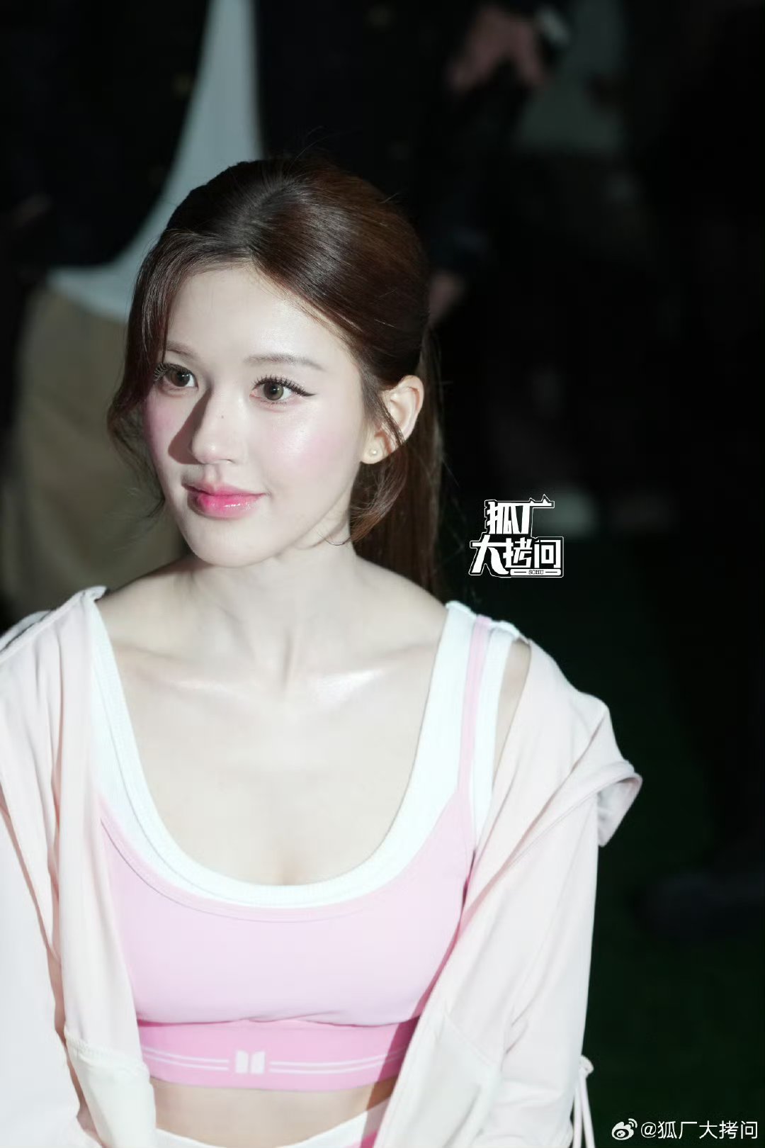 赵露思今晚直播状态，气血充足的美