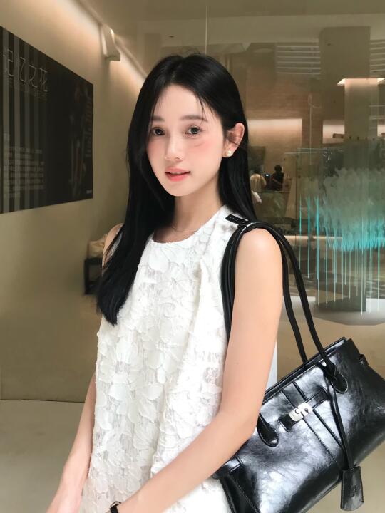 好清冷啊