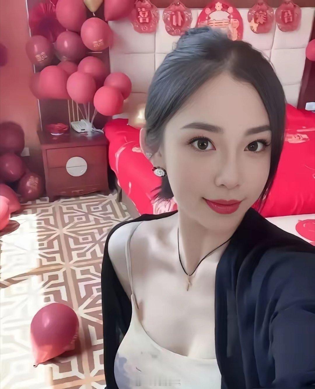 伴娘都这么漂亮，新娘肯定美若天仙 ​​​