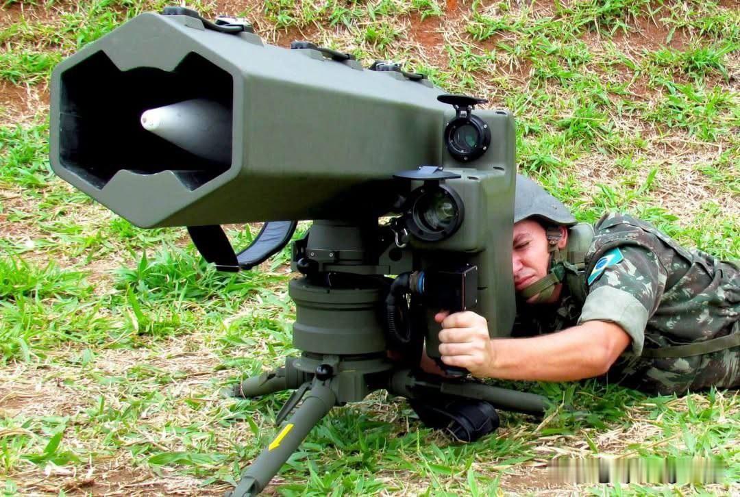 🇧🇷巴西SIATT MAX 1.2 AC反坦克导弹系统由阿联酋EDGE公司授