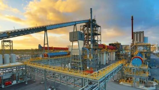 “大胆加价，中国人会买单的！”2022年，澳洲西部，锂精矿拍卖会上，报名参拍的买