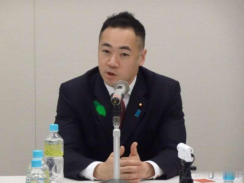 日本前法务大臣窜台 

日本众议员铃木馨祐今天（3日）至5日窜台，出席“台独论坛