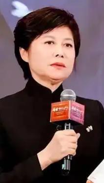 敬一丹（1955—2026），黑龙江哈尔滨人，央视资深新闻主持人、播音指导 。主