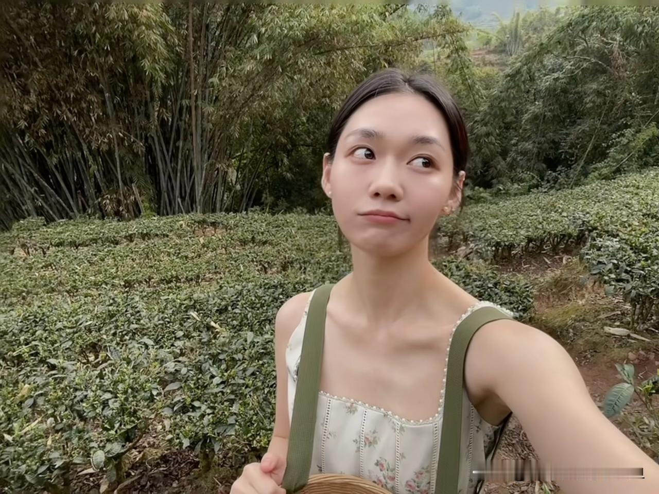 段奥娟分享图片