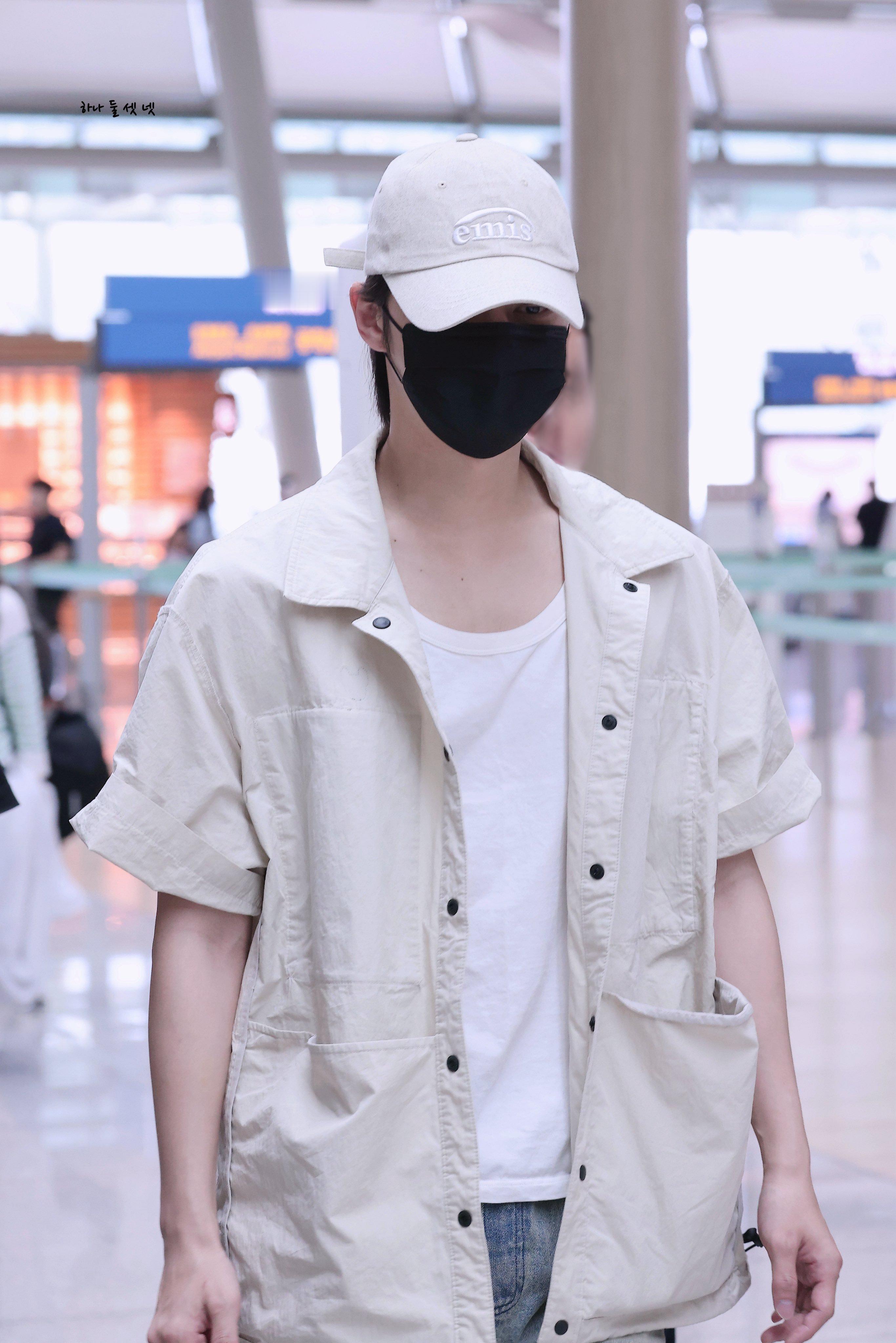 文俊辉evelom品牌大使 260604 ✈️ 🐈👋🏻©️svt_yola