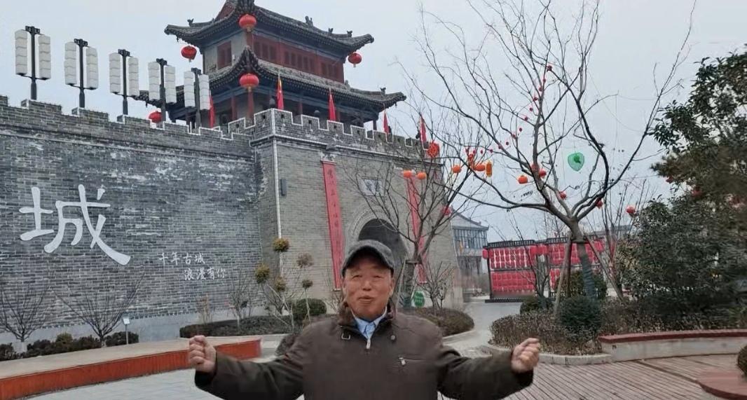 千里赴晋寻根问祖
​
记者王志俭（穿石）文图

​我是家中老小，姊妹五人中只有我