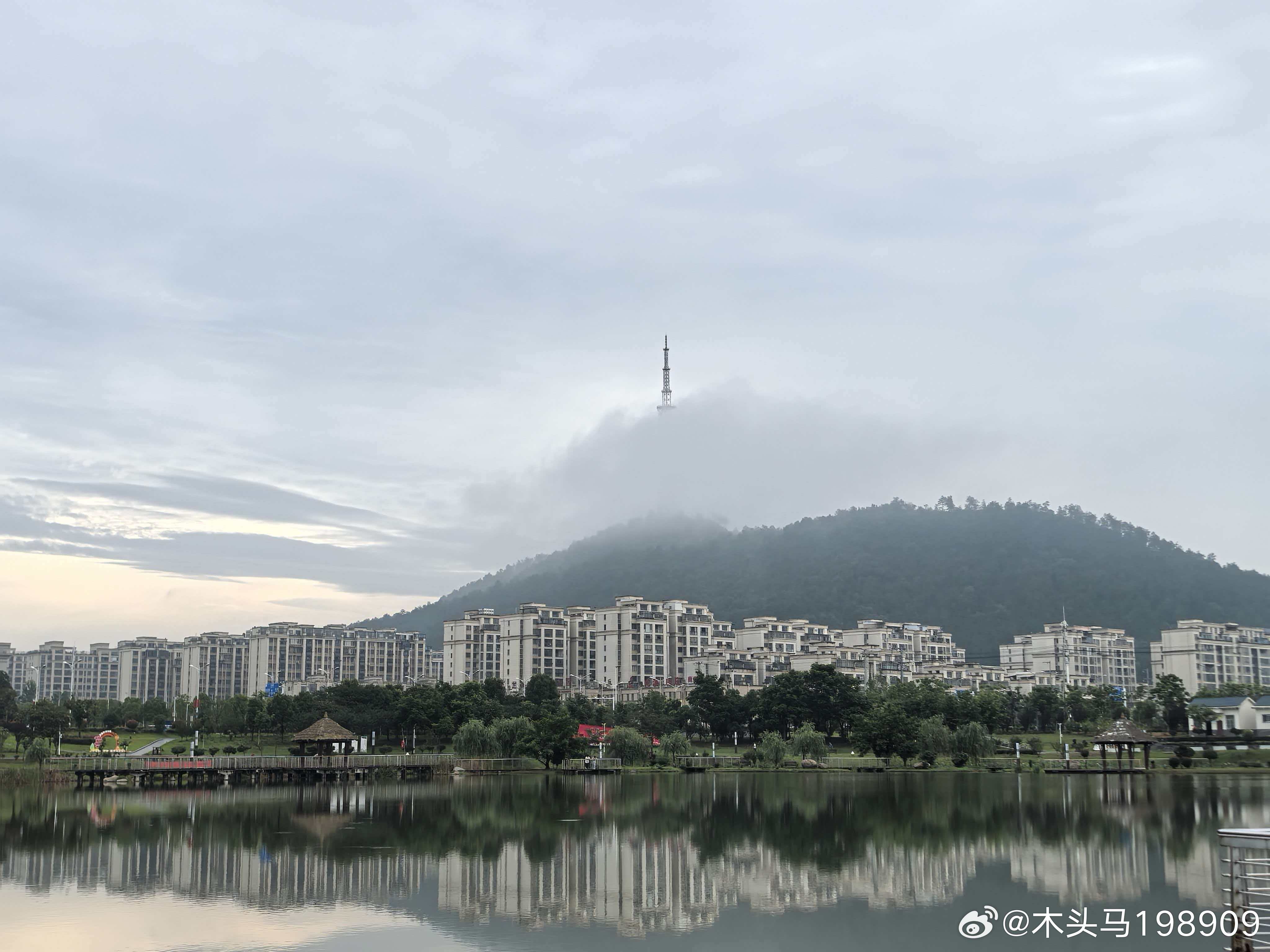生活手记读书古文观止上梅直讲书（三）苏轼【原文】轼七八岁时，始知读书，闻今天下有