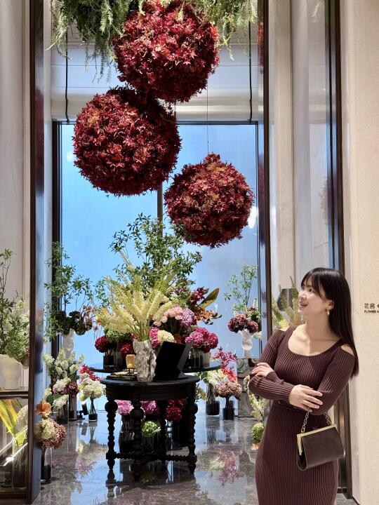 在绿城馥香园的🌷花园里，幸福具象化了