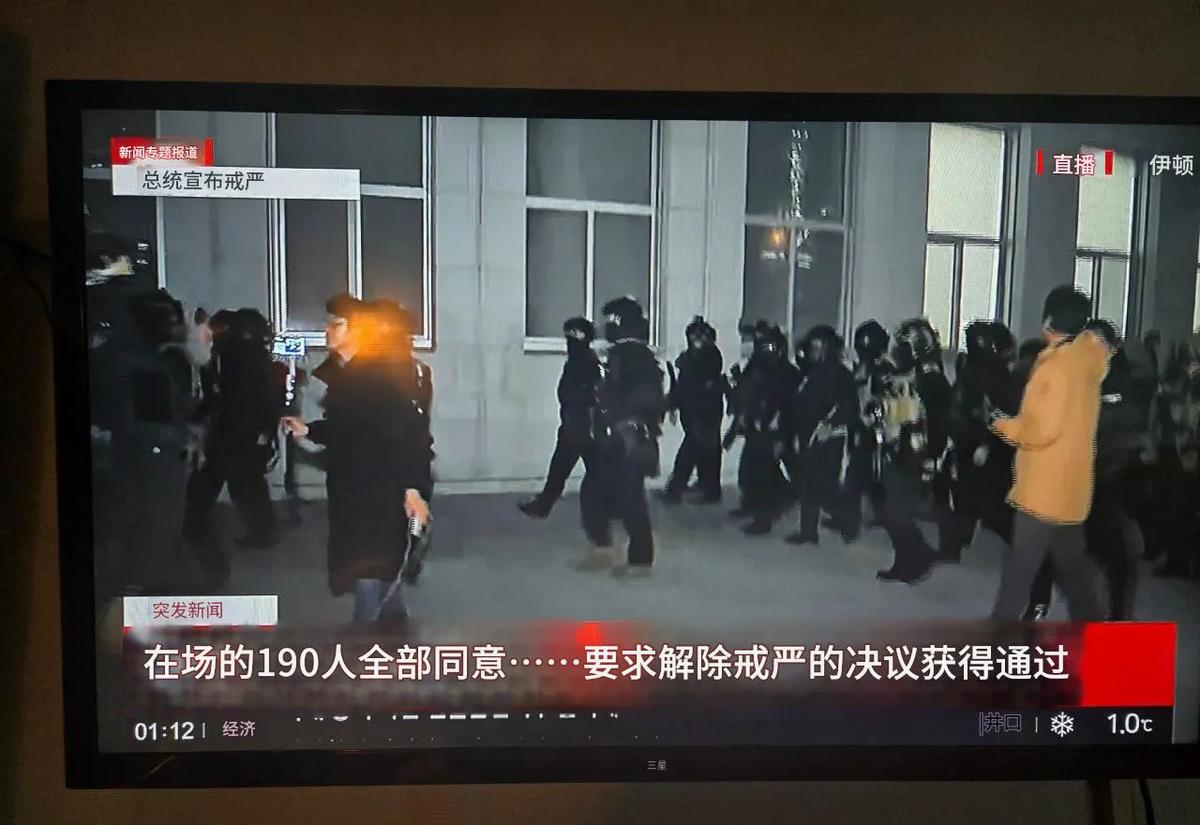 韩国人不甘心被美国摆布，当意识到可能成为美国炮灰的时候，就以内部斗争的方式表现出