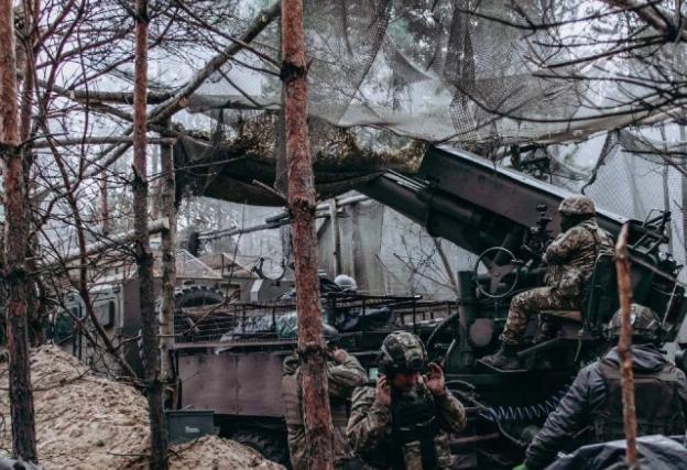 乌克兰宣布夺回一整个州，俄罗斯防线已经被击溃。乌军声称，俄军几乎全部被驱逐出第聂