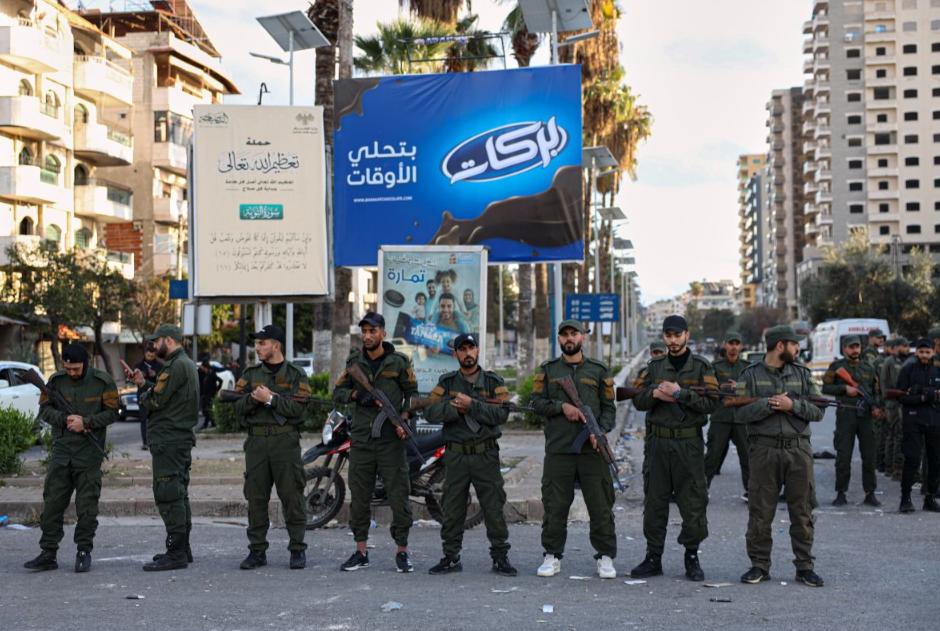 清真寺爆炸引众怒！叙利亚阿拉维派抗议冲突致3死60伤
 
12月28日，叙利亚阿