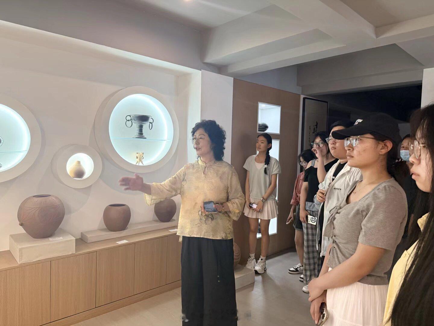 曲阜师范大学三下乡大学生暑期社会实践【探寻黑陶文化，传承东夷匠心】为积极响应非遗