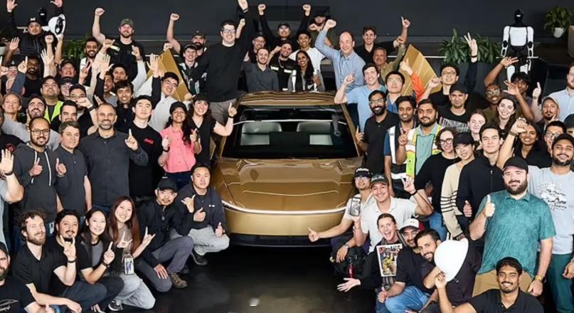 马斯克证实特斯拉 Cybercab 已投产，年底将实现指数级产能爬坡 