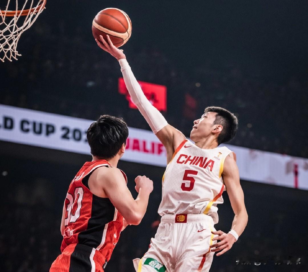 中国男篮87-80日本男篮，这三人是中国男篮逆转取胜的重要功臣！

1、胡金秋—