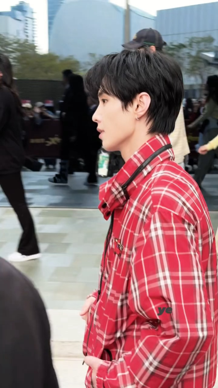 何与今日线下品牌活动路透