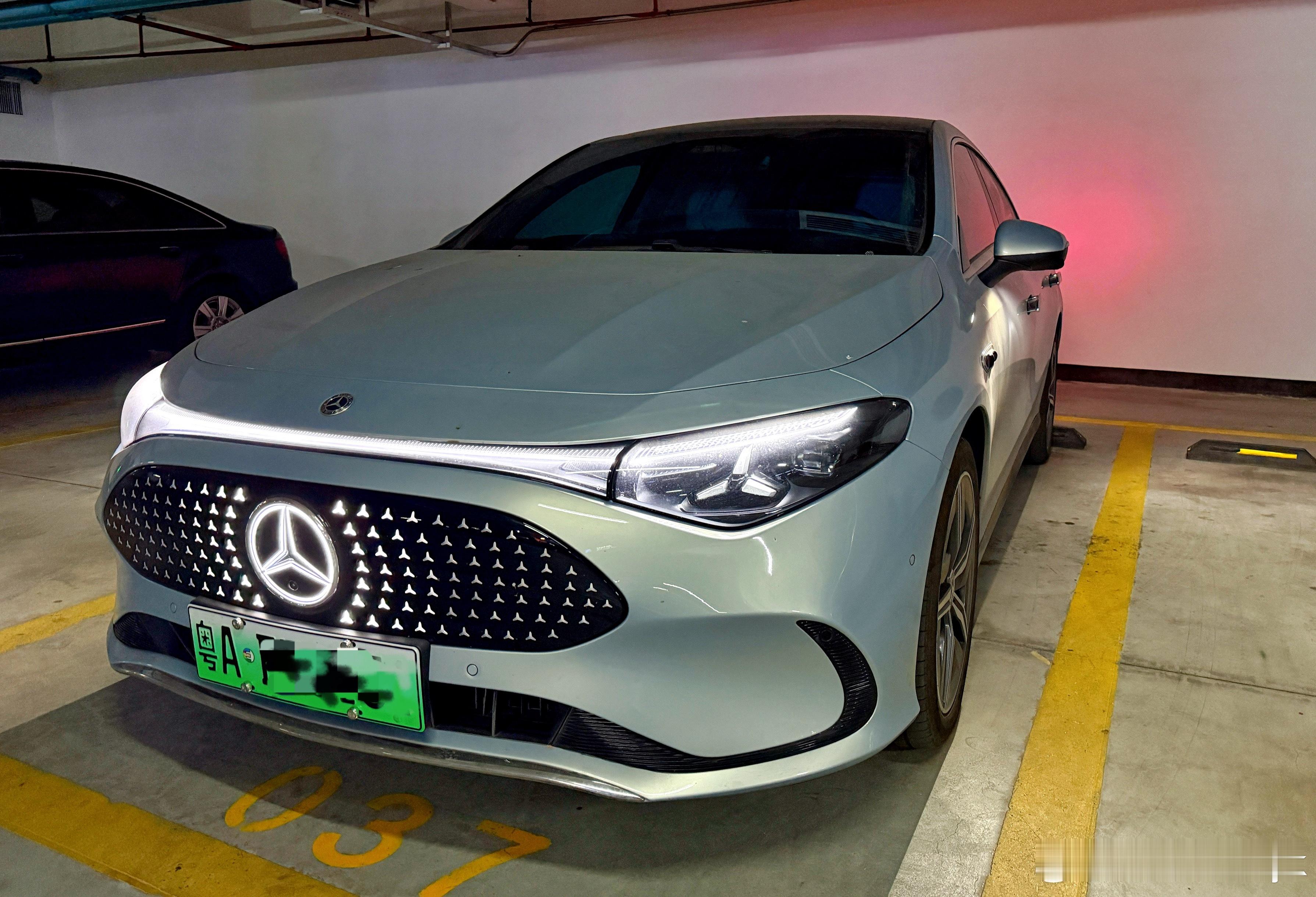 奔驰CLA纯电在广州详细试完了全新奔驰纯电cla 20多万落地挺划算的，优缺点都