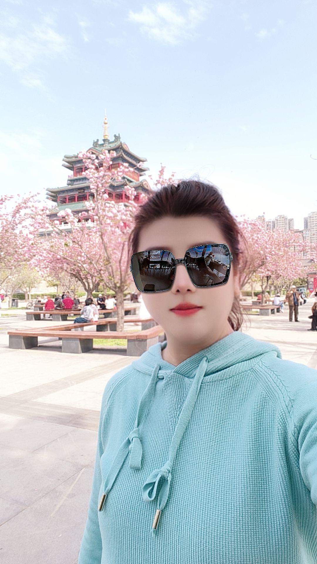 你们是否察觉到，女人到了一定年纪，就不敢直面自己的面容，总觉得自己衰老、容颜不再