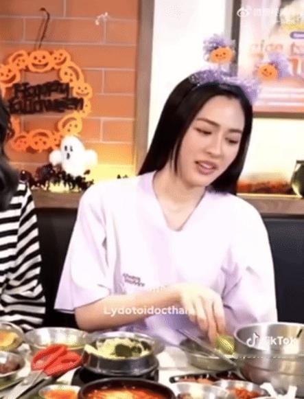 不是都说在泰国，和你说中文的别搭理嘛我第一次来的时候就被坑了，卖我高价这次我学聪
