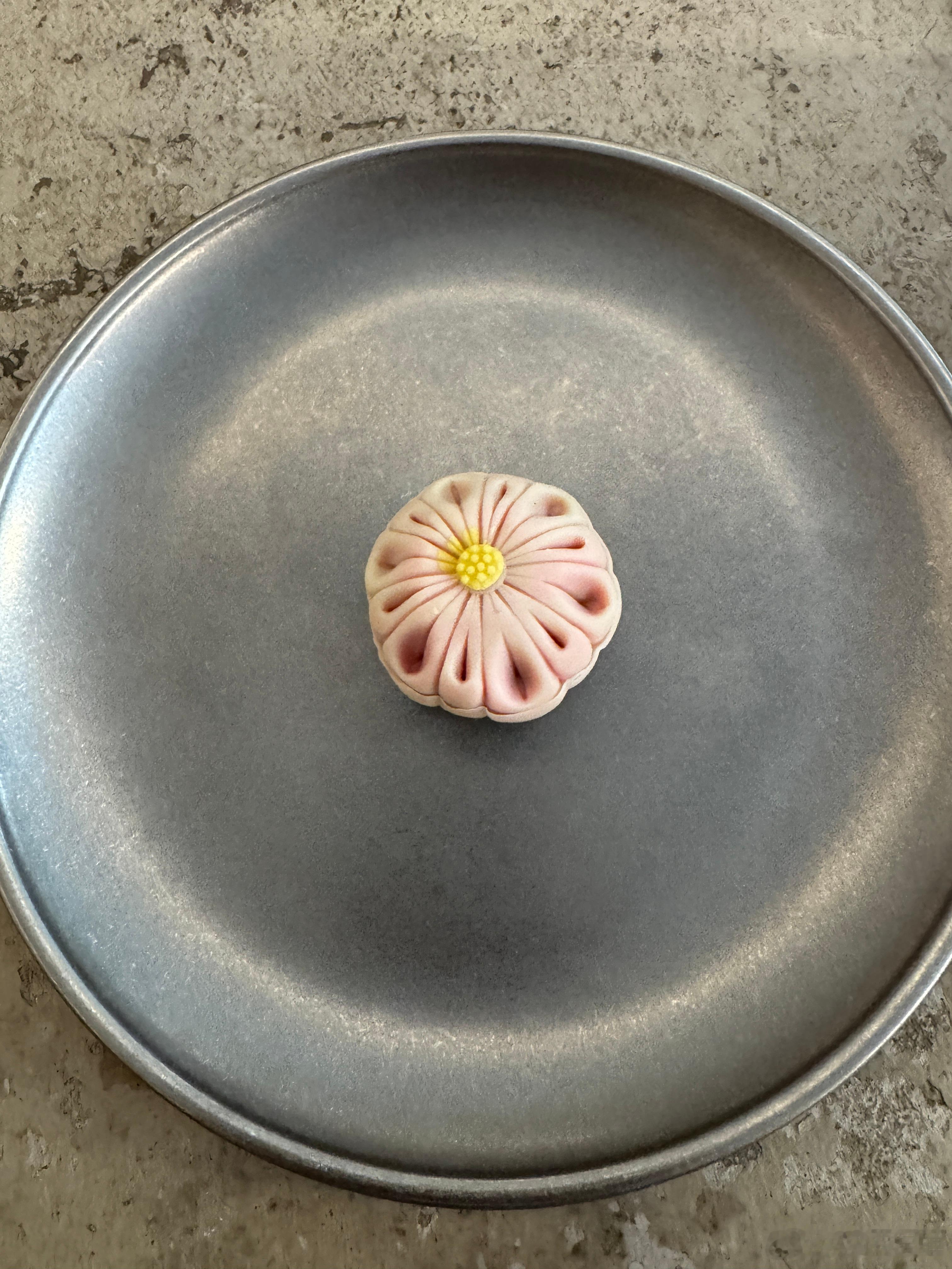 中秋快乐哦宝贝们[哇]记得吃月饼！！ ​​​