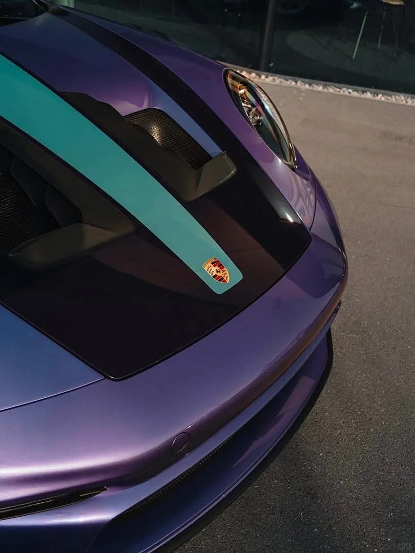 保时捷911 GT3 RS，紫黑点缀提夫尼蓝，美商极高车的新衣