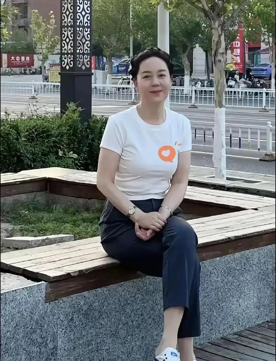 性学家非常现实的话：
“50来岁的单身女人如果没了生理需求，就不要去找什么老伴儿