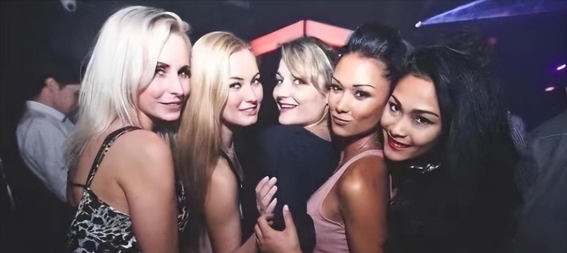 荷兰是世界上性开放最宽容的国家，可就算这么开放，它也是有红线的。这红线就一句话：