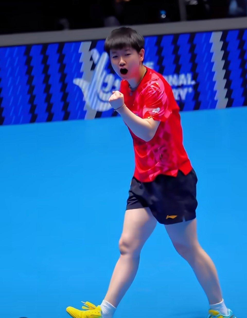 孙颖莎连续四年稳居世界第一乒乓球连续四年牢牢守住世界第一真的太不容易！乒联积分滚