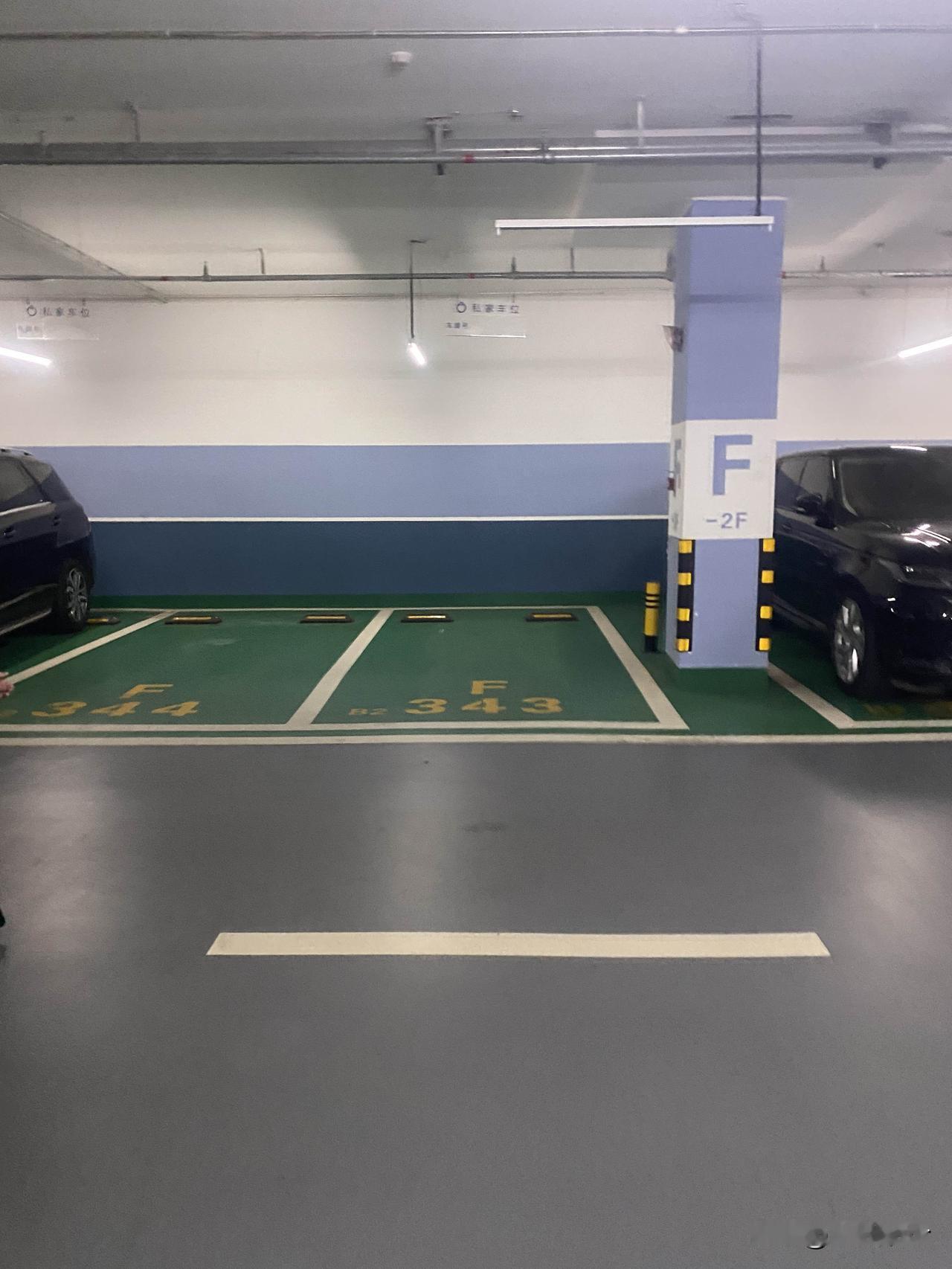 急出，广州老城区车位出售17万，一手有产权，可带租出售，可以自己用，打理方便，位