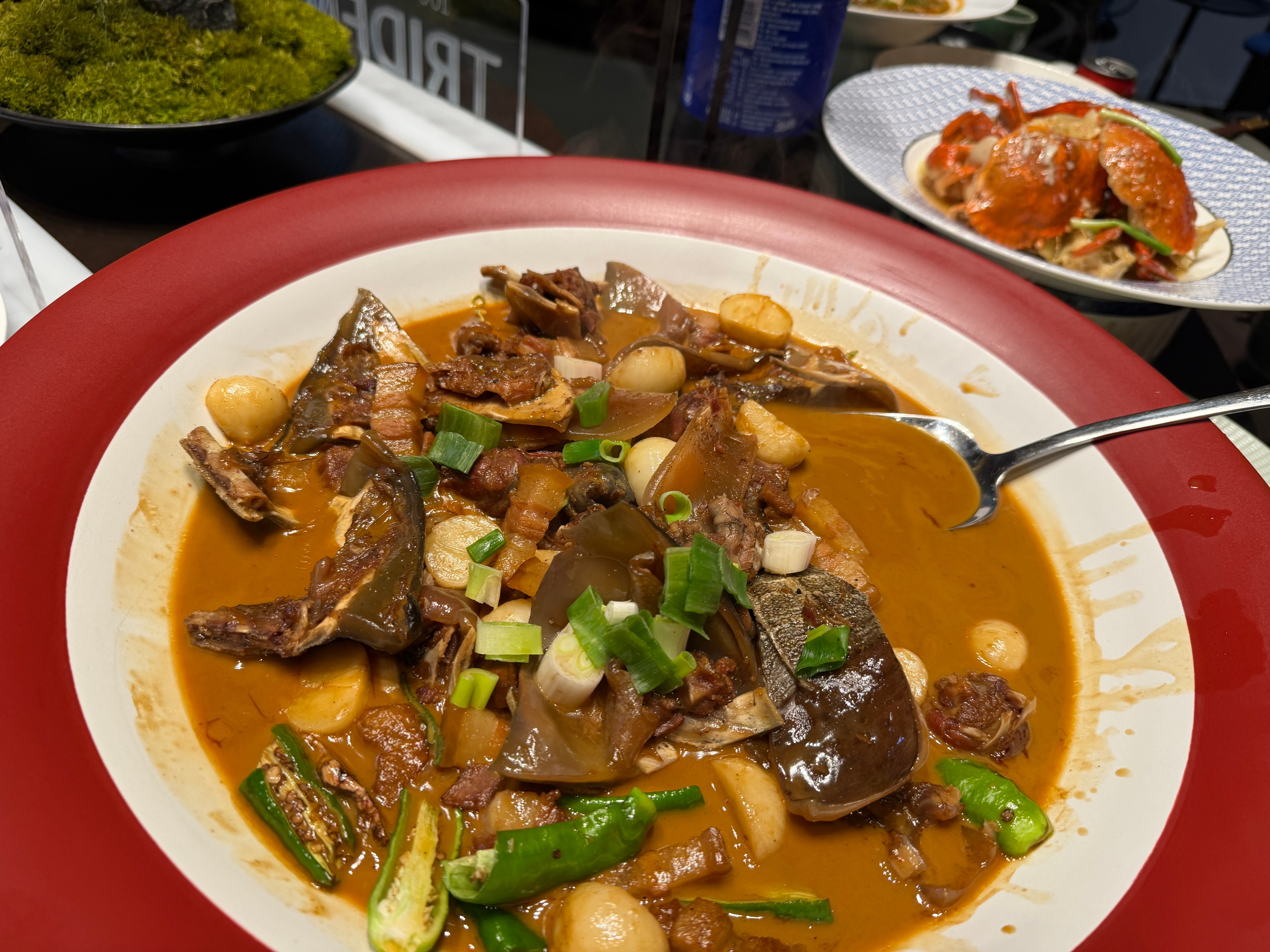 襄阳本地的襄阳牛肉面，真的辣到我了。美食雷达 襄阳
