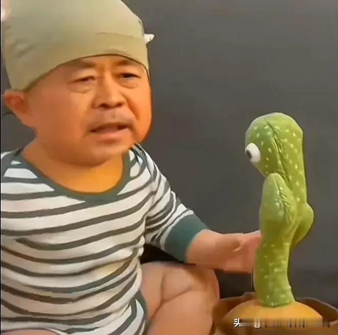 [[捂脸]应坚决驱逐“二马一花”的屏幕丑态[捂脸]]
     所谓 “二马”，