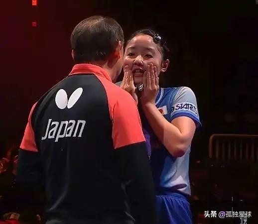 张本美和夺冠后：跑向老父亲做了一个动作，把大家都逗笑了

张本美和还是个孩子啊，