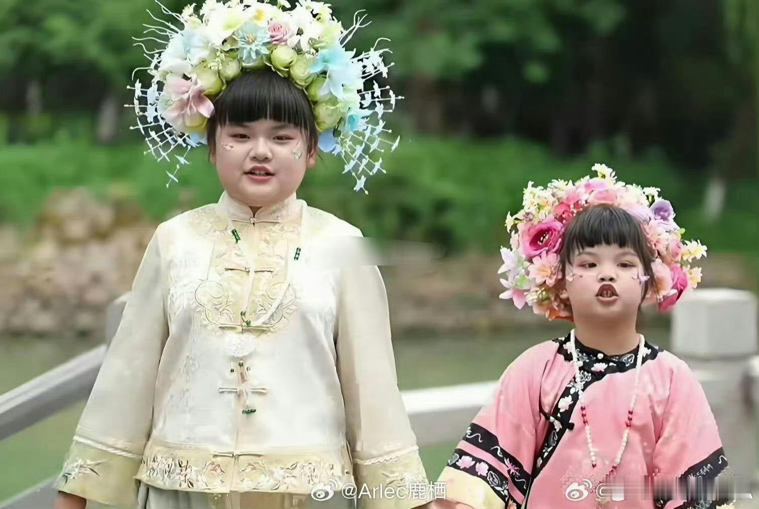 韩安冉妹妹和她女儿长的也太像了吧 ​​​韩安冉出车祸 ​ ​​​