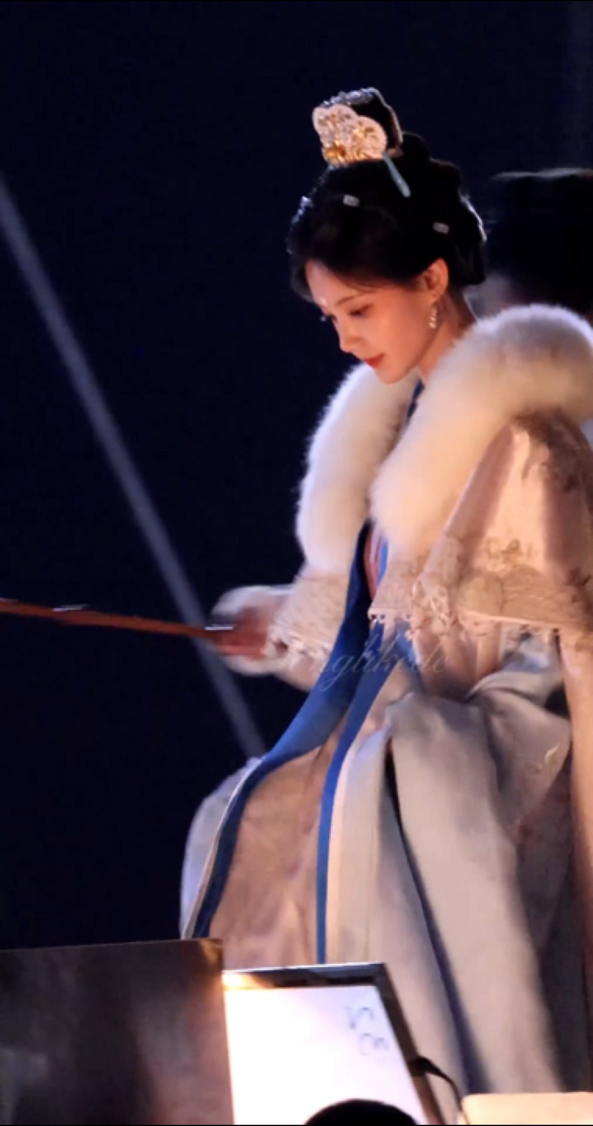 李一桐金枝动态，陈雀儿好美 