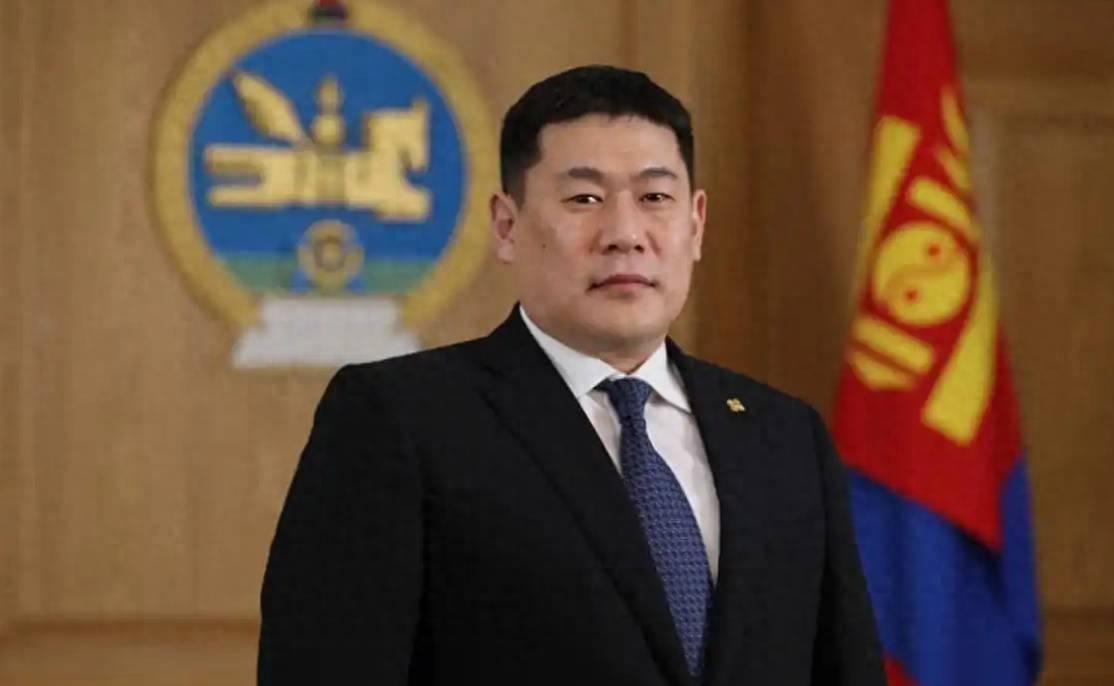 蒙古总理上任半月谈200亿目标：煤炭、铁路、产能，这三点决定成败

蒙古政坛动荡