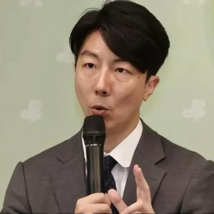 民进党发言人竟抱怨国台办每周批评赖清德，网友：太可笑！

民进党发言人吴峥，在 
