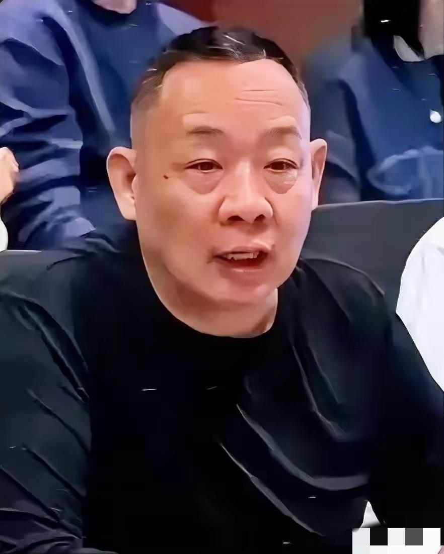 涨租2000万那天，于东来没还价。房东以为他至少会哭穷、会拖、会求情。都没有。第