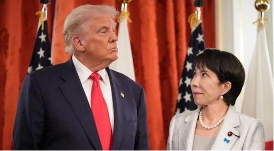 日本首相赴美献殷勤尴尬现场，原定工作午餐突然泡汤，日媒直言被美国玩得团团转。
 