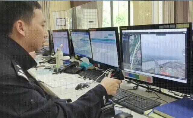 【宁波高速交警化身云端平安鹰  守护市民出行安全】2月17日，宁波。大年初一，宁