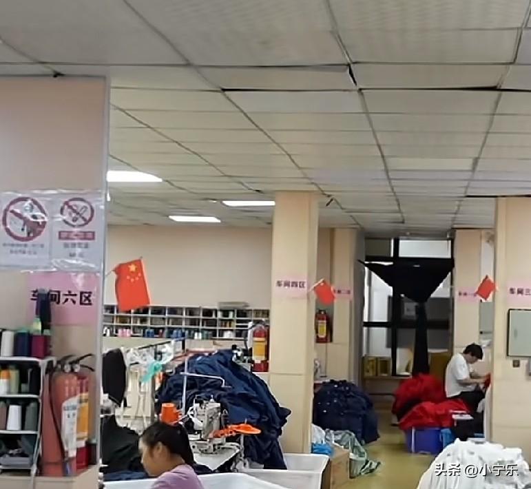 广州一医院透析中心楼上开了一个服装厂，超半数工人是尿毒症患者，他们边透析边工作，